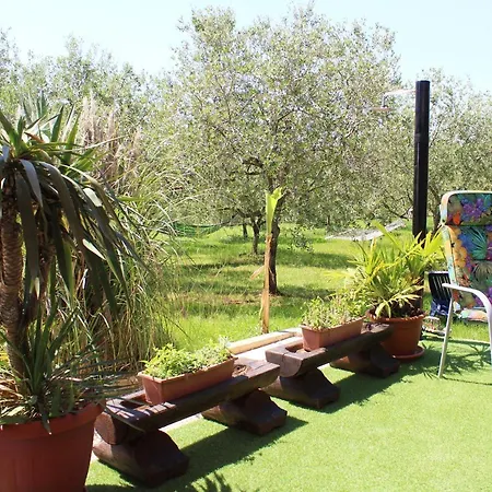 Oliven Garden Villa *