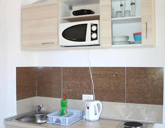 Oliven Garden Villa *