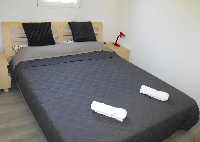 Oliven Garden Villa *