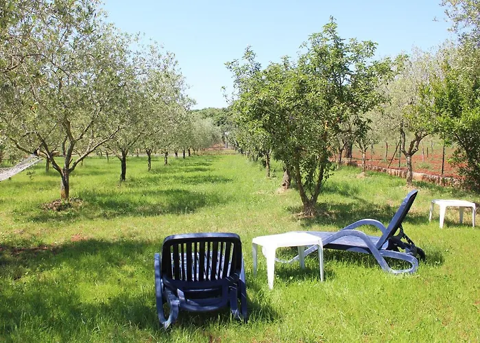 Oliven Garden Villa *