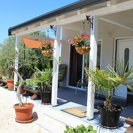 Oliven Garden Villa